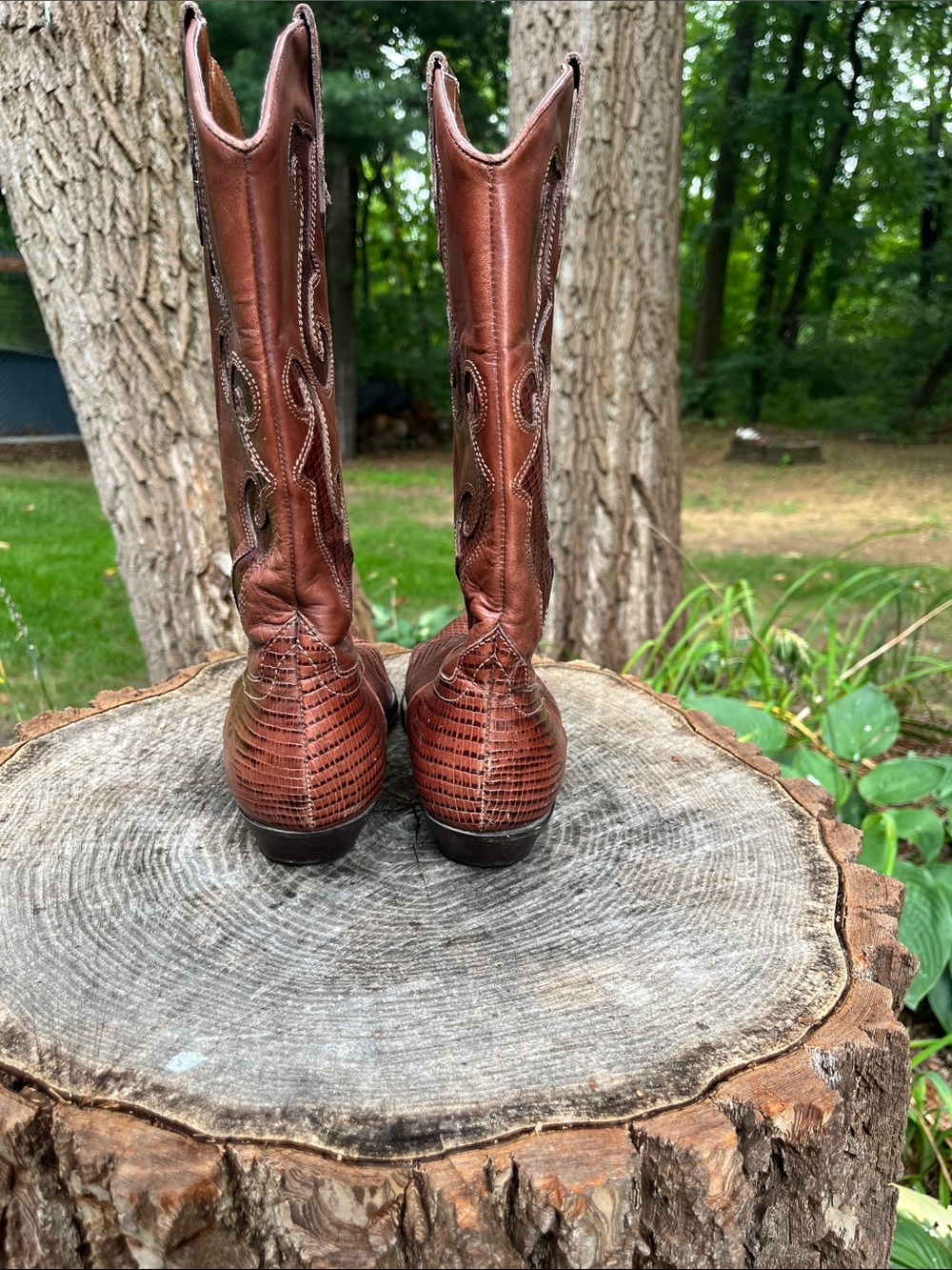 Nine West women’s Western Brown Leather Cowboy Boots with Embossed Stitching - Picture 4 of 11